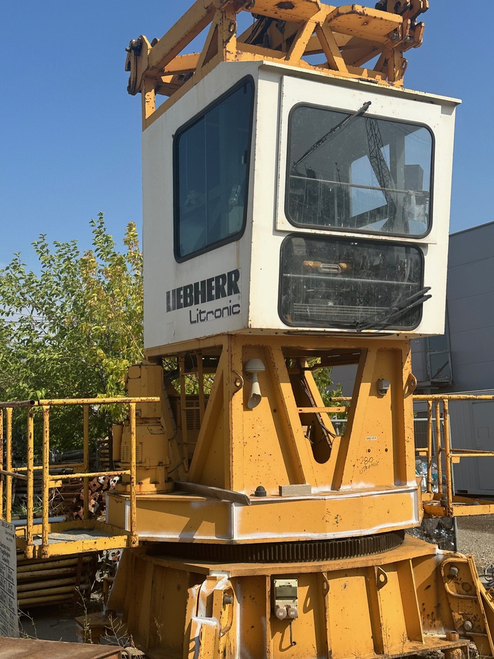 LIEBHERR 140 EC-H10 - Кулокран: снимка 1 LIEBHERR 140 EC-H10 - Кулокран: снимка 1