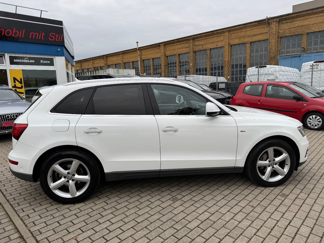Audi Q5 2.0 TDI CLEAN DIESEL S -LINE XENON LED ACC - Джип: снимка 5 Audi Q5 2.0 TDI CLEAN DIESEL S -LINE XENON LED ACC - Джип: снимка 5