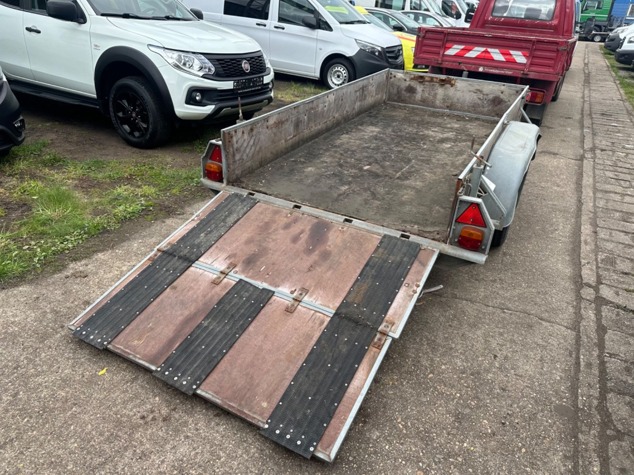 BAOS TIEFLADER 2 ACHSER 2000KG 1500 KG NUTZLAST - Нискорамна площадка ремарке: снимка 1 BAOS TIEFLADER 2 ACHSER 2000KG 1500 KG NUTZLAST - Нискорамна площадка ремарке: снимка 1