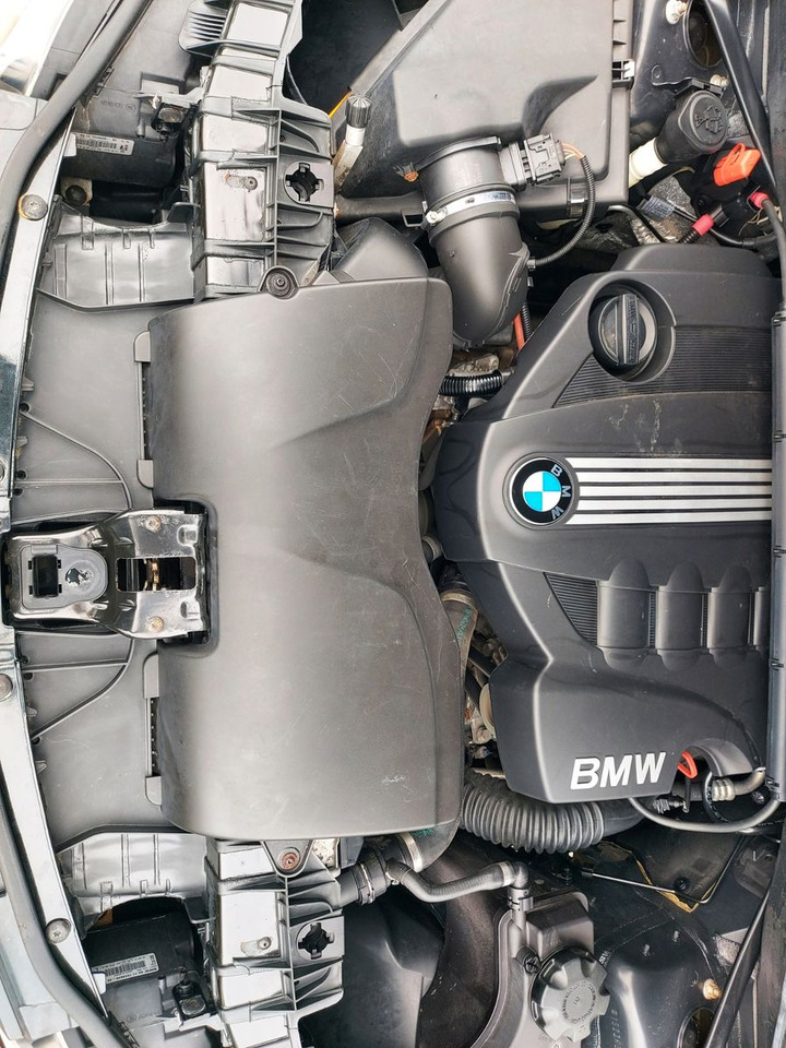 Седан BMW 116 Baureihe 1 Lim. 116d Klima Sitzheizung: снимка 18