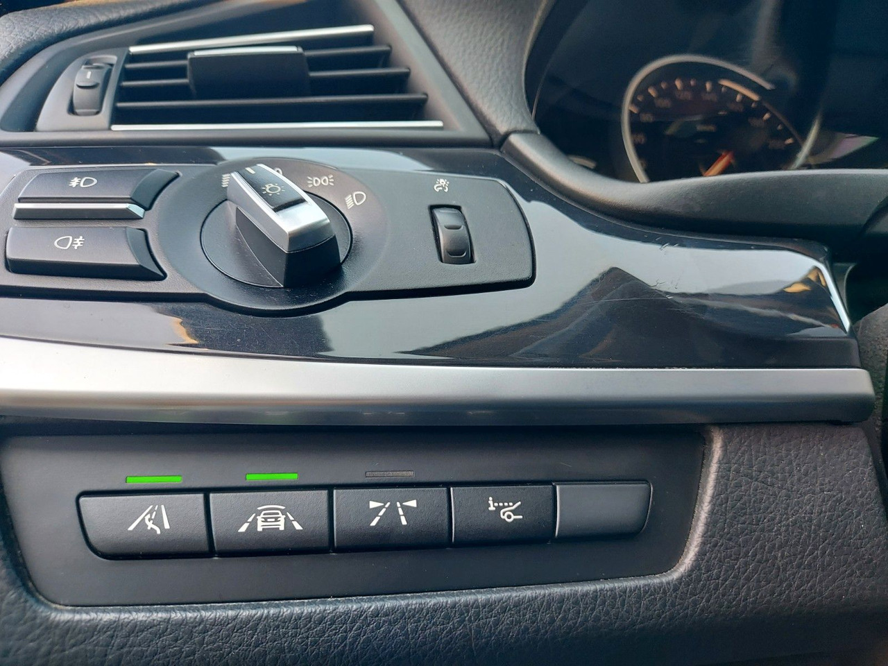 BMW 525 Baureihe 5 Touring 525 d xDrive Radar 360° - Лек автомобил: снимка 4 BMW 525 Baureihe 5 Touring 525 d xDrive Radar 360° - Лек автомобил: снимка 4