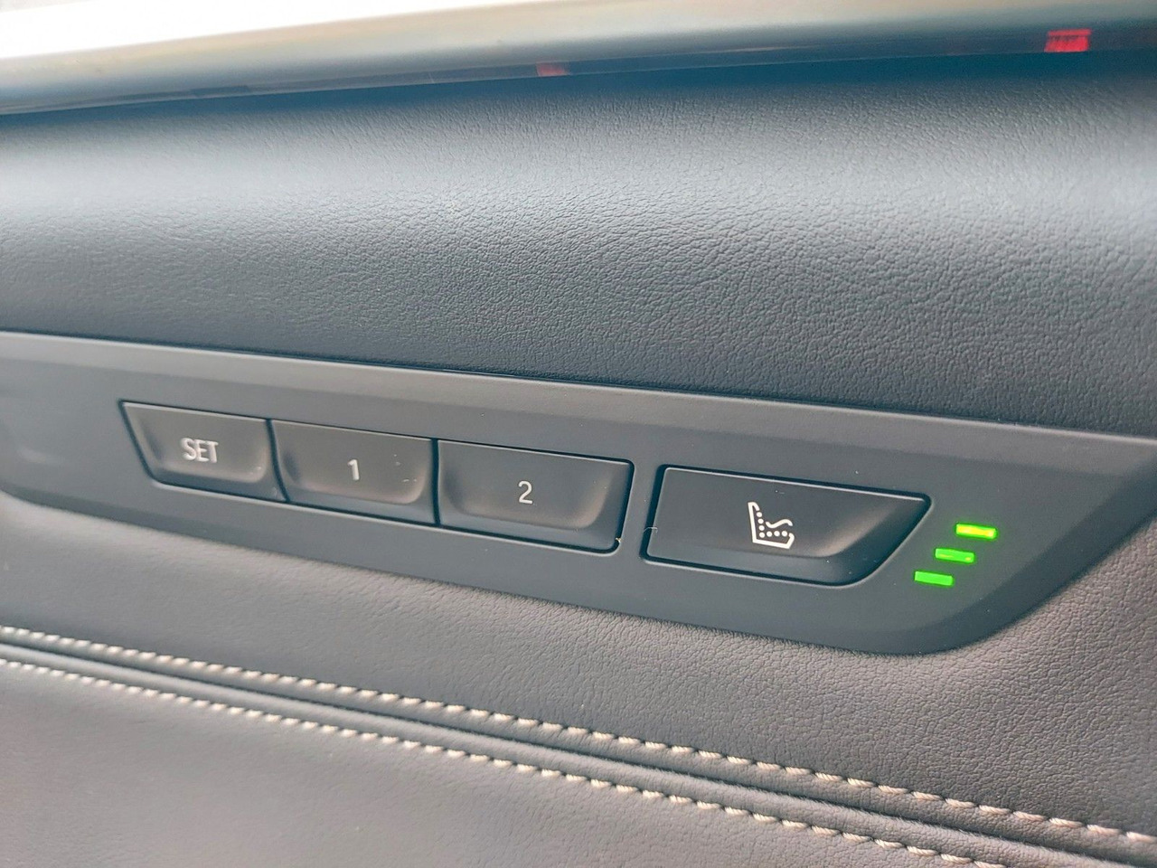 Комби BMW 540 5 Touring xDrive M Sport Pro Pano H&K Massag: снимка 13