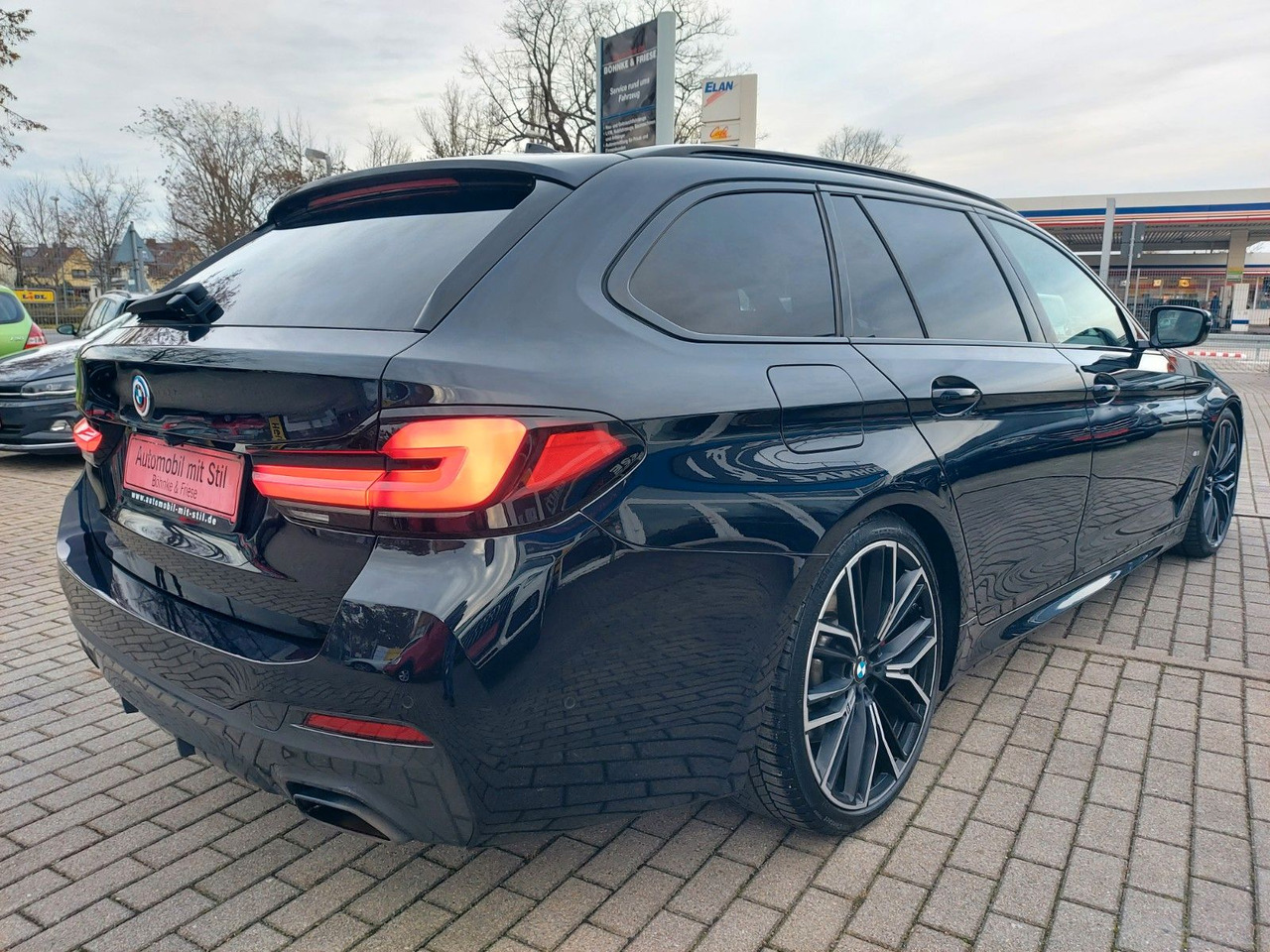Комби BMW 540 5 Touring xDrive M Sport Pro Pano H&K Massag: снимка 7