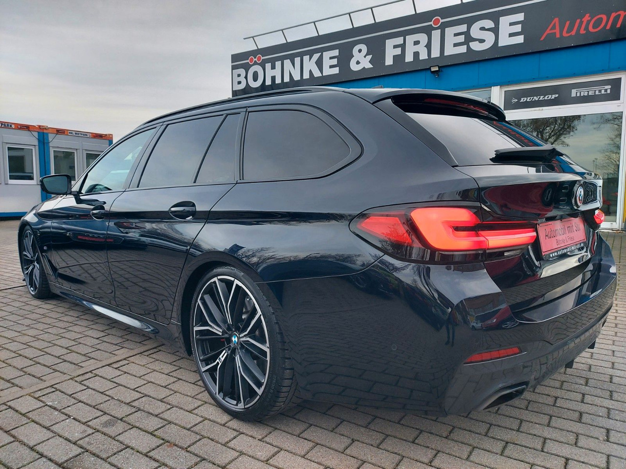 Комби BMW 540 5 Touring xDrive M Sport Pro Pano H&K Massag: снимка 9