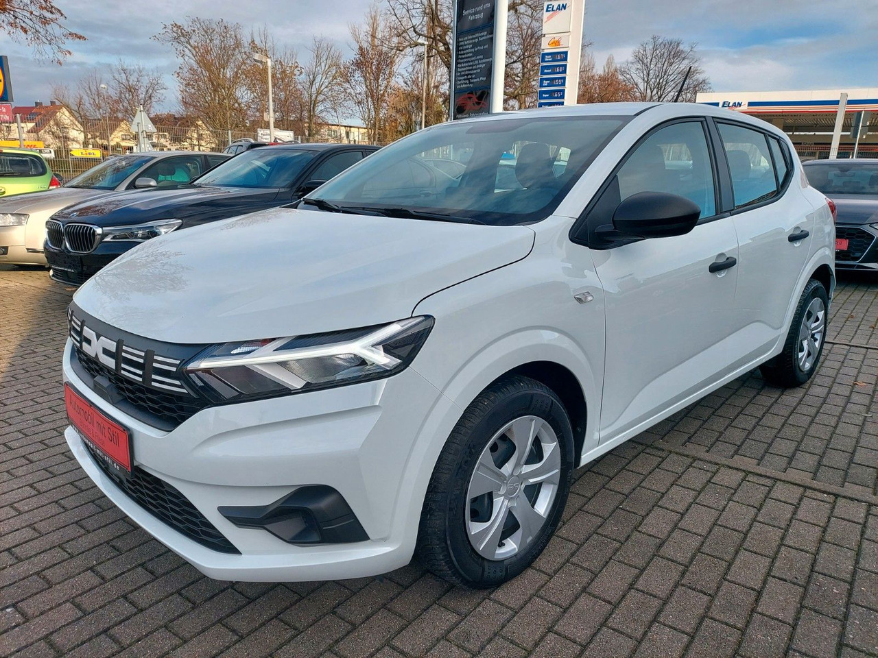 Dacia Sandero III Essential Klima DAB M+S Android PDC - Седан: снимка 3 Dacia Sandero III Essential Klima DAB M+S Android PDC - Седан: снимка 3