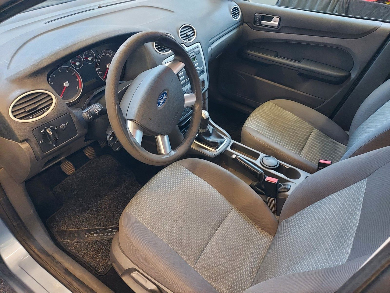 Ford Focus Turnier Fun X Klima Sitzheizung - Комби: снимка 5 Ford Focus Turnier Fun X Klima Sitzheizung - Комби: снимка 5