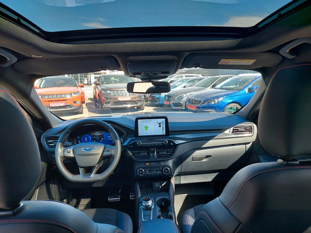 Ford Kuga Plug-In Hybrid ST-Line X LED AUTOMATIK - Джип: снимка 2 Ford Kuga Plug-In Hybrid ST-Line X LED AUTOMATIK - Джип: снимка 2