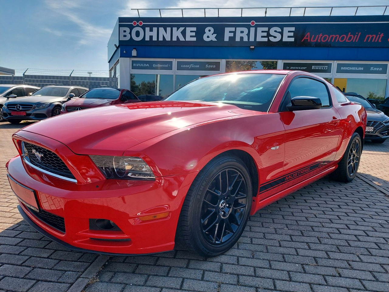 Ford Mustang 3.7 Automatik Xenon el. Sitze - Лек автомобил: снимка 3 Ford Mustang 3.7 Automatik Xenon el. Sitze - Лек автомобил: снимка 3