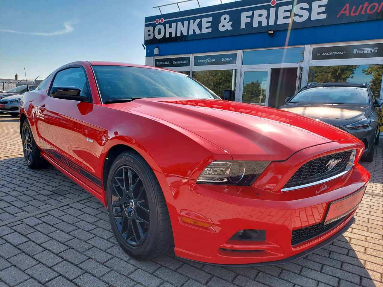 Ford Mustang 3.7 Automatik Xenon el. Sitze - Лек автомобил: снимка 1 Ford Mustang 3.7 Automatik Xenon el. Sitze - Лек автомобил: снимка 1