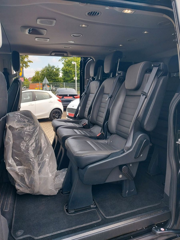 Ford Transit Tourneo Custom Kombi 310 L1 Titanium - Пътнически бус: снимка 3 Ford Transit Tourneo Custom Kombi 310 L1 Titanium - Пътнически бус: снимка 3