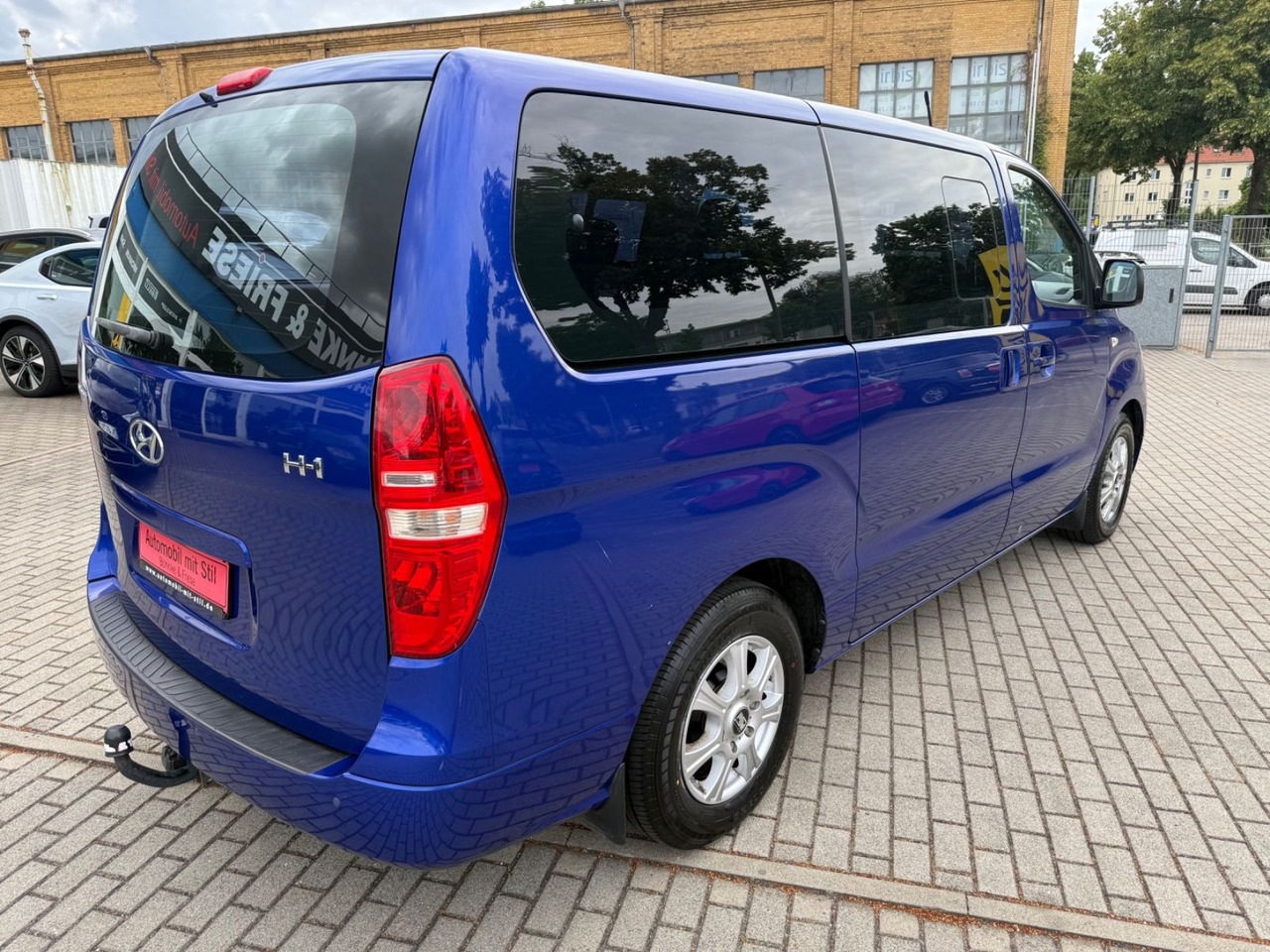 Hyundai H-1 Travel Comfort 8 SITZER KLIMAA. STANDHEIZUNG - Пътнически бус: снимка 4 Hyundai H-1 Travel Comfort 8 SITZER KLIMAA. STANDHEIZUNG - Пътнически бус: снимка 4