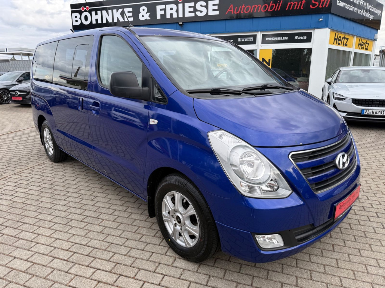 Hyundai H-1 Travel Comfort 8 SITZER KLIMAA. STANDHEIZUNG - Пътнически бус: снимка 2 Hyundai H-1 Travel Comfort 8 SITZER KLIMAA. STANDHEIZUNG - Пътнически бус: снимка 2