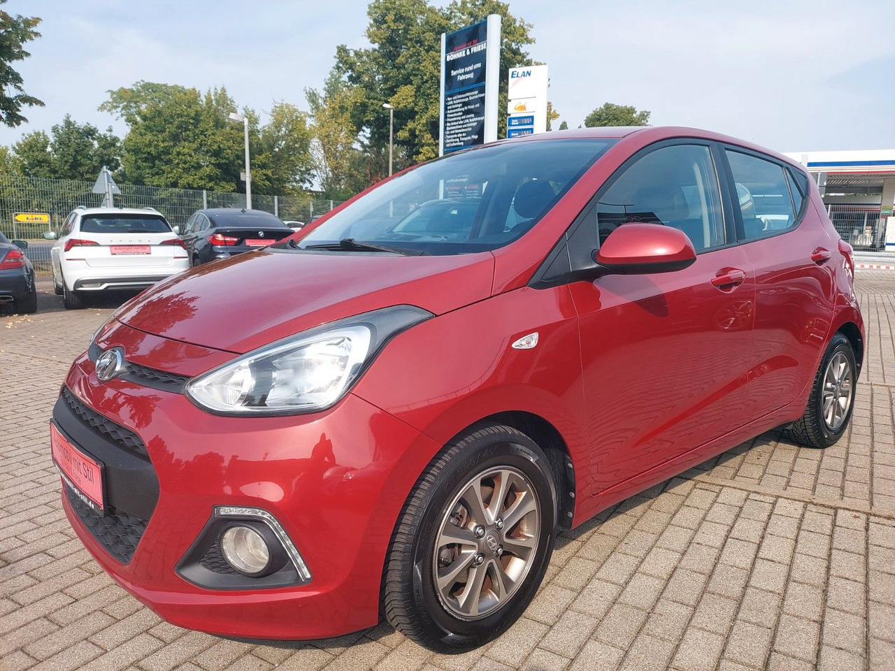 Hyundai i10 Intro Edition Klima Sitzeizung Bluetooth - Лек автомобил: снимка 3 Hyundai i10 Intro Edition Klima Sitzeizung Bluetooth - Лек автомобил: снимка 3