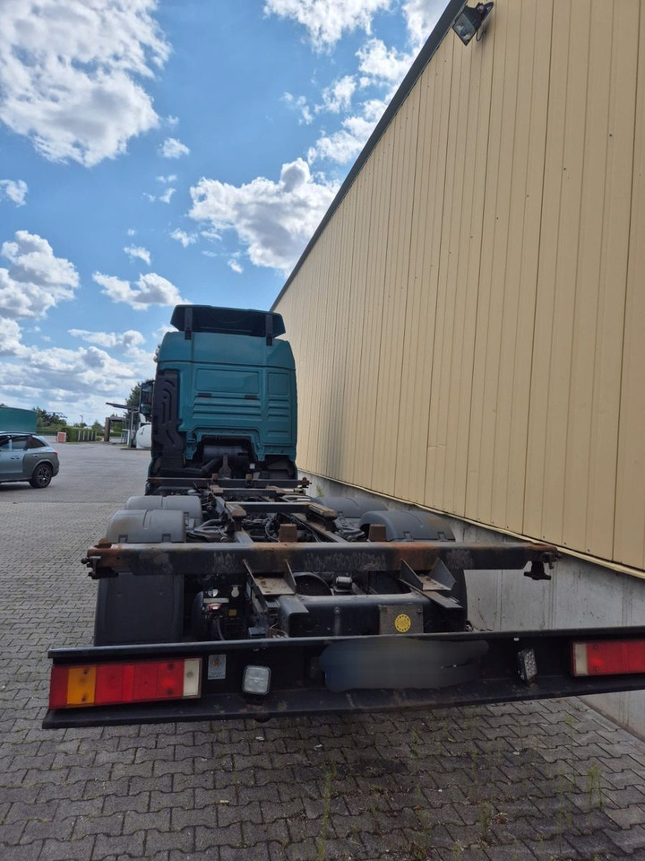 MAN TGX 26.460 Krone Wechsel - Brücke Lift / Luft - Шаси кабина: снимка 3 MAN TGX 26.460 Krone Wechsel - Brücke Lift / Luft - Шаси кабина: снимка 3