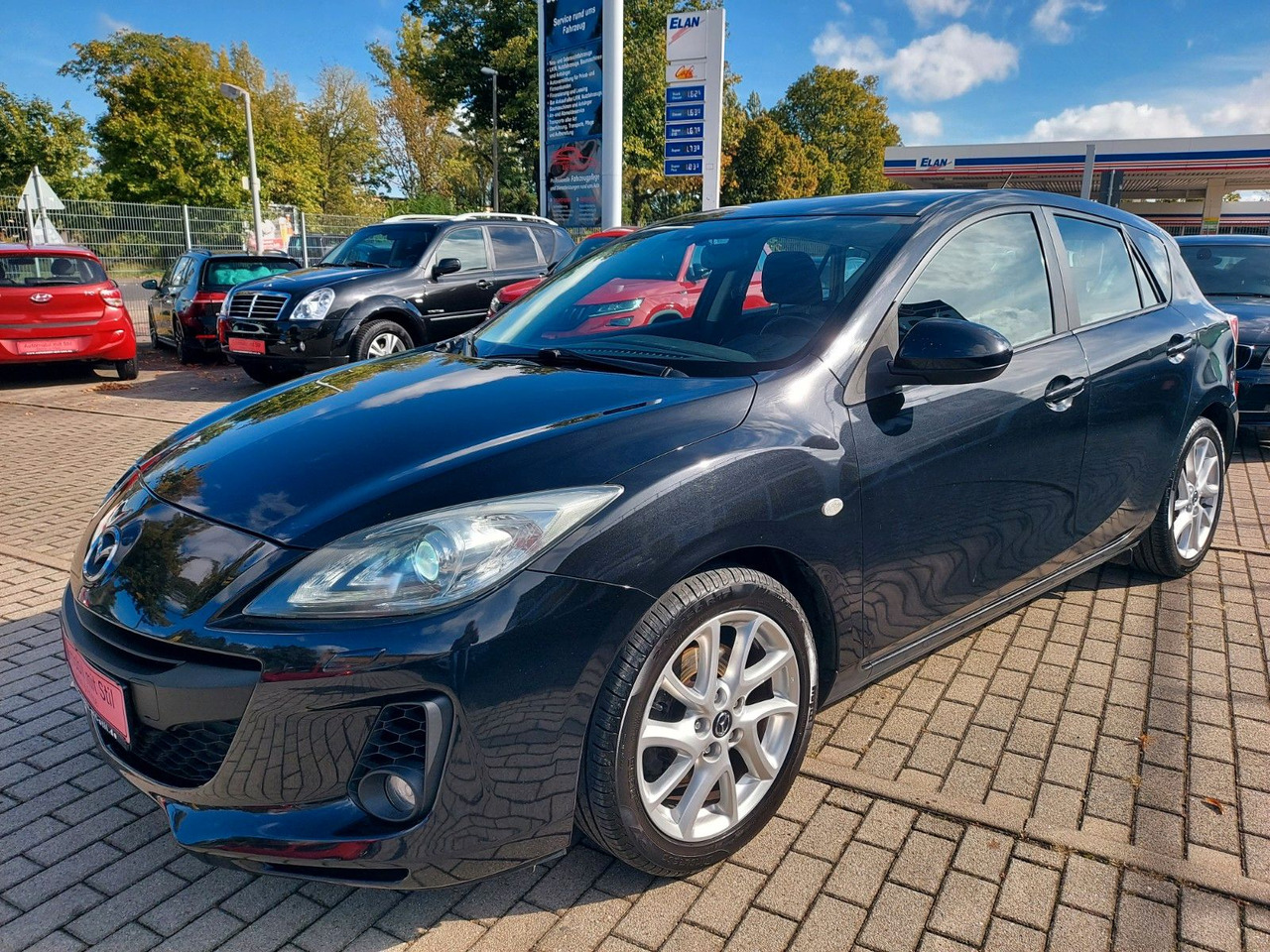 Mazda 3 Lim. Edition Xenon Klima Sitzheizung Navi - Комби: снимка 4 Mazda 3 Lim. Edition Xenon Klima Sitzheizung Navi - Комби: снимка 4