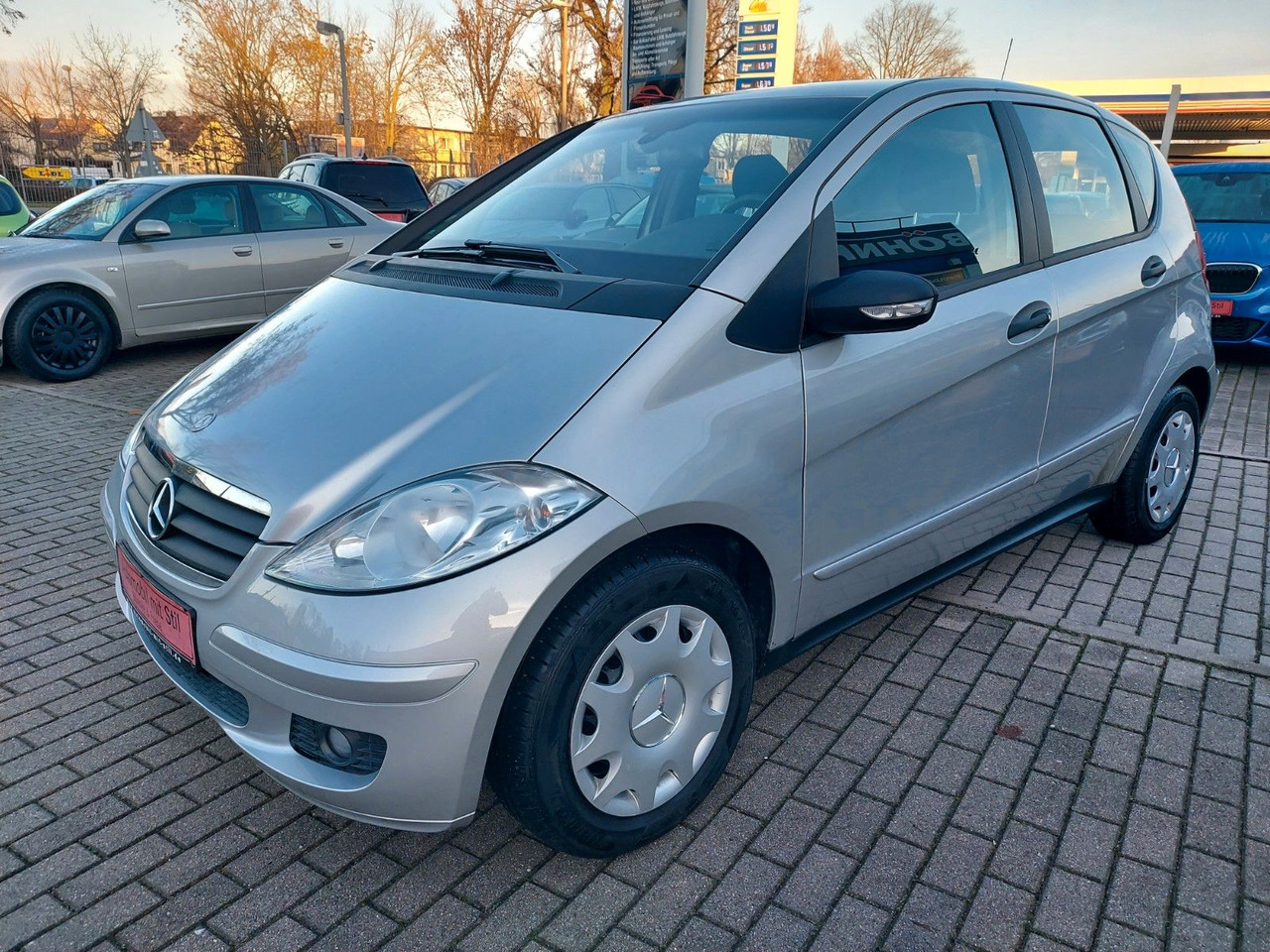 Mercedes-Benz A 150 5 Türen Klimaautomatik Sitzheizung - Лек автомобил: снимка 4 Mercedes-Benz A 150 5 Türen Klimaautomatik Sitzheizung - Лек автомобил: снимка 4