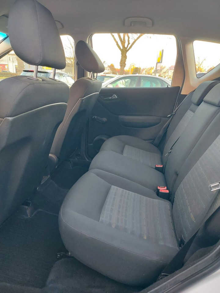 Лек автомобил Mercedes-Benz A 150 5 Türen Klimaautomatik Sitzheizung: снимка 18