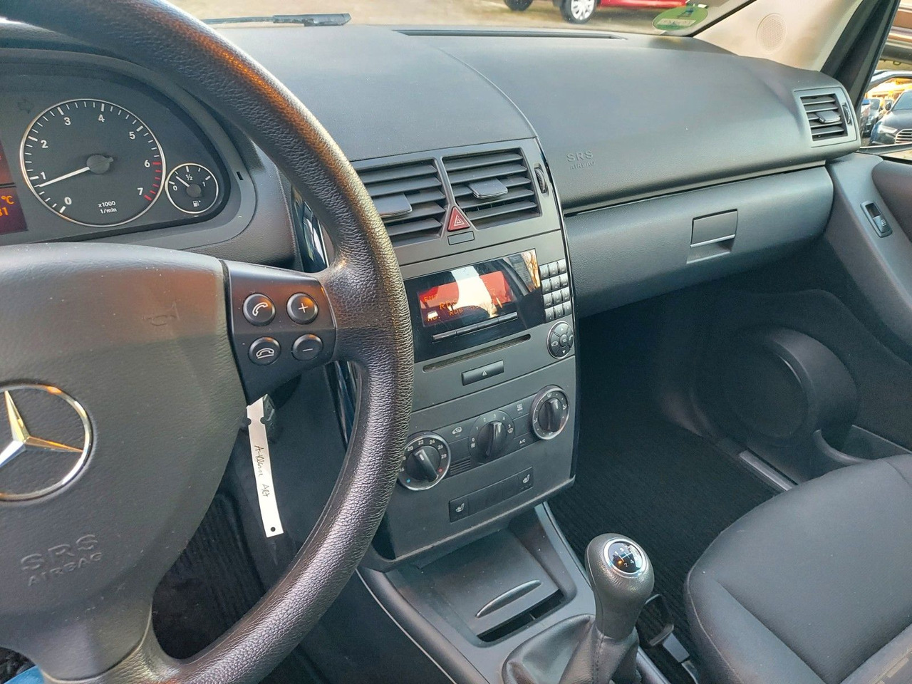 Лек автомобил Mercedes-Benz A 150 5 Türen Klimaautomatik Sitzheizung: снимка 12