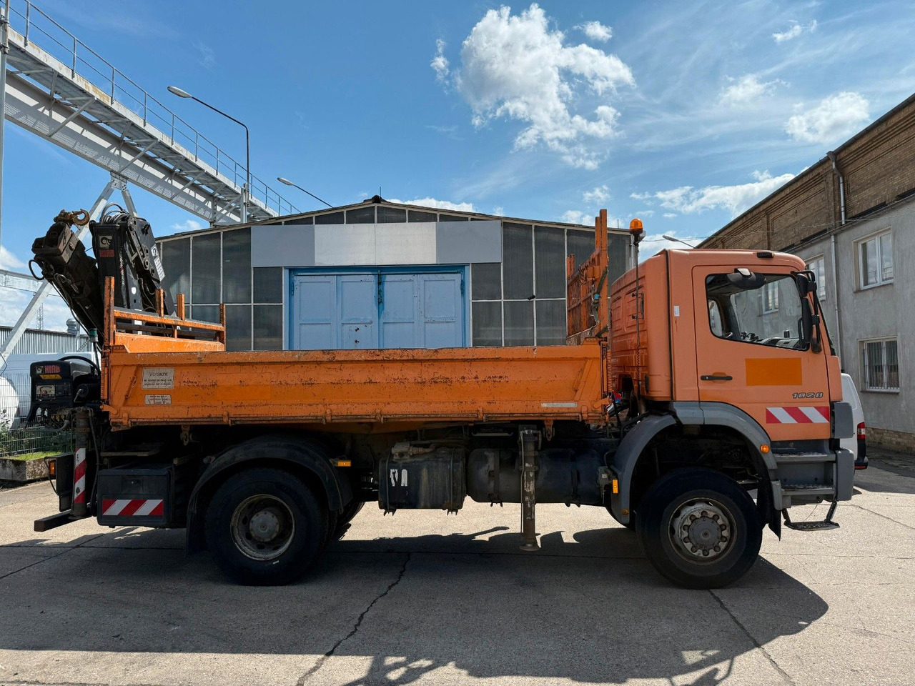 Самосвал камион, Камион с кран Mercedes-Benz ATEGO 1828 4X4 MEILER + HIAB KRAN 144 FS-3: снимка 11