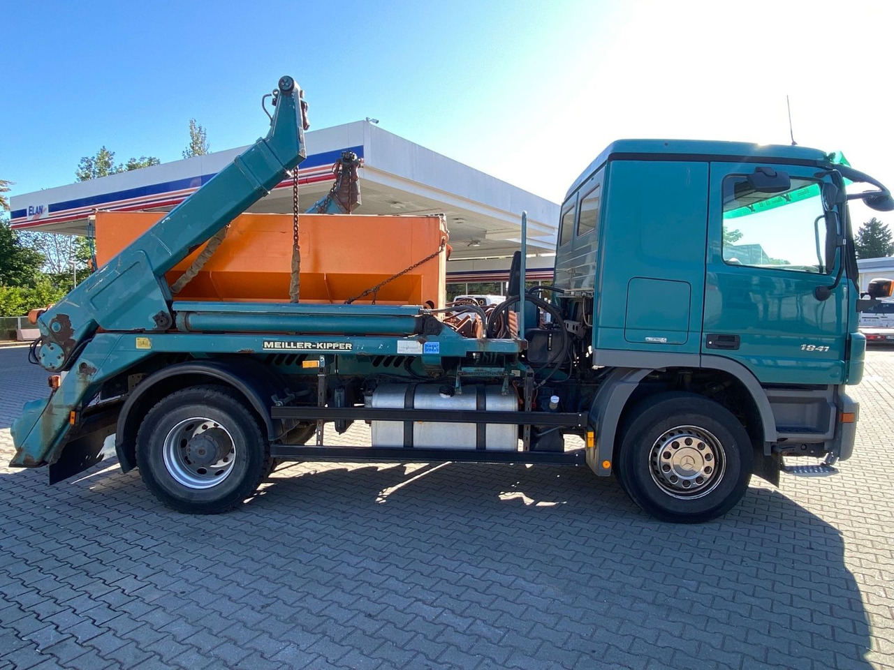 Mercedes-Benz Actros 2/3 6-Zyl. 1841 MEILER ABSATZKIPP. WINTER - Самосвал камион: снимка 3 Mercedes-Benz Actros 2/3 6-Zyl. 1841 MEILER ABSATZKIPP. WINTER - Самосвал камион: снимка 3