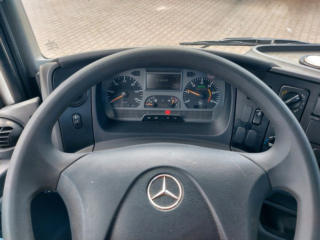 Лизинг на  Mercedes-Benz Atego 2 4-Zyl. 4x2  RUTHMANN T270  27 METER Mercedes-Benz Atego 2 4-Zyl. 4x2  RUTHMANN T270  27 METER: снимка 15
