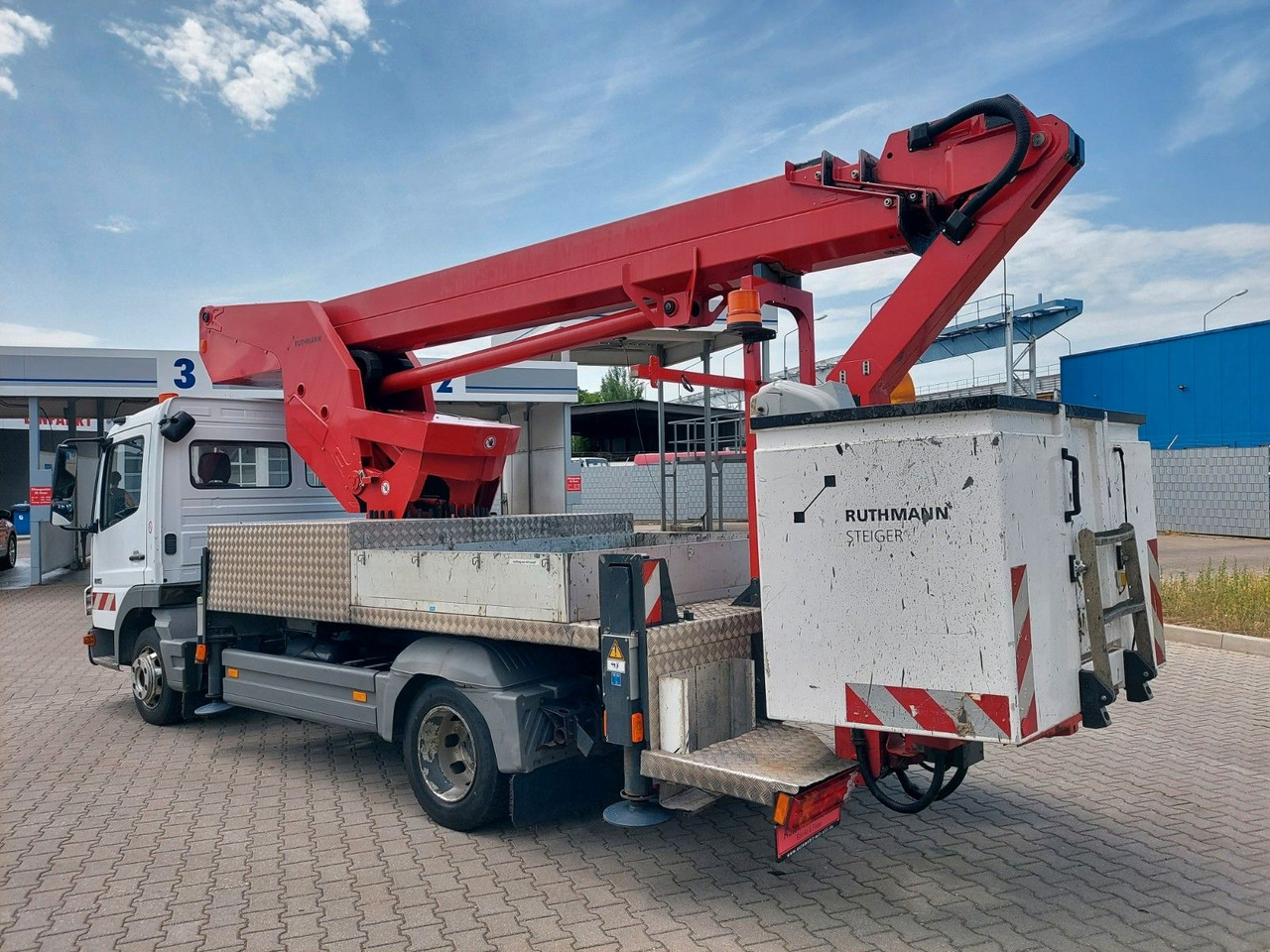 Лизинг на  Mercedes-Benz Atego 2 4-Zyl. 4x2  RUTHMANN T270  27 METER Mercedes-Benz Atego 2 4-Zyl. 4x2  RUTHMANN T270  27 METER: снимка 7