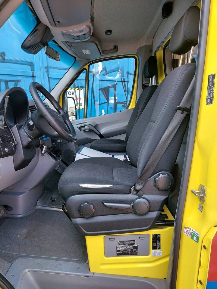 Нови Линейка Mercedes-Benz Sprinter II Pritsche 516 Autom. RTW Ambulance: снимка 9