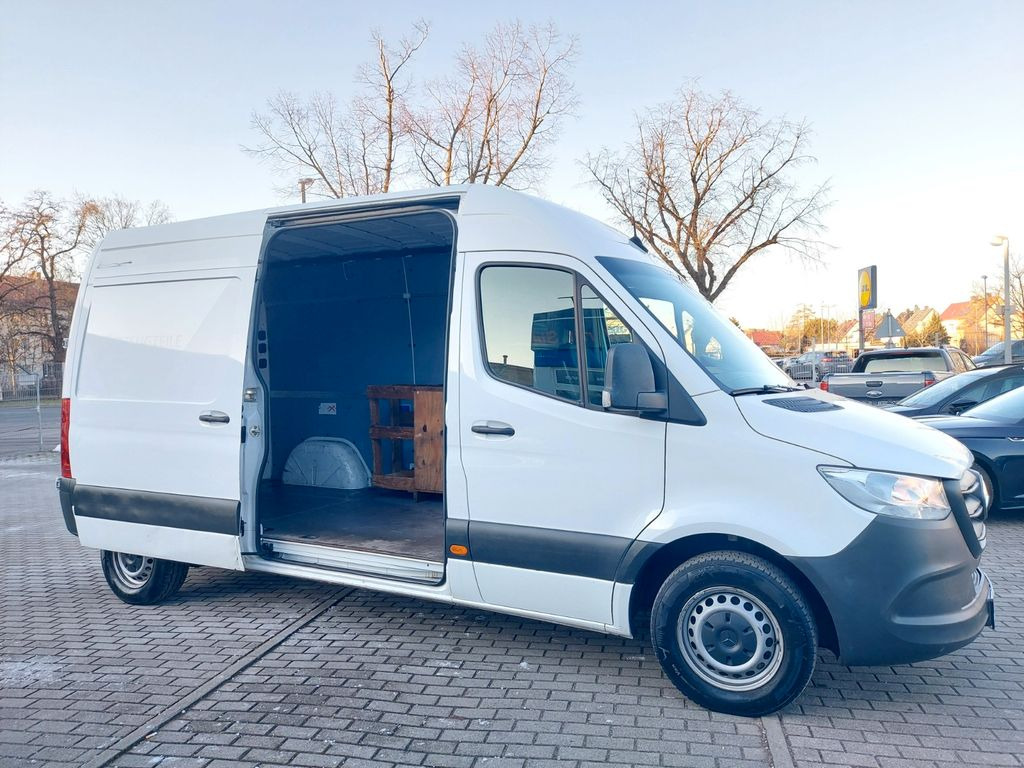 Mercedes-Benz Sprinter III Kasten FWD 211 L2 H2 Klimaautomatik - Микробус, Пътнически бус: снимка 1 Mercedes-Benz Sprinter III Kasten FWD 211 L2 H2 Klimaautomatik - Микробус, Пътнически бус: снимка 1