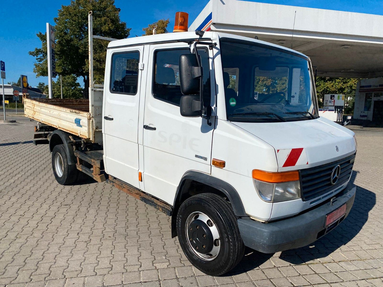 Mercedes-Benz VARIO 816D Doka 3 Seiten Kipper Meiller - Бус самосвал, Бус с двойна кабина: снимка 2 Mercedes-Benz VARIO 816D Doka 3 Seiten Kipper Meiller - Бус самосвал, Бус с двойна кабина: снимка 2