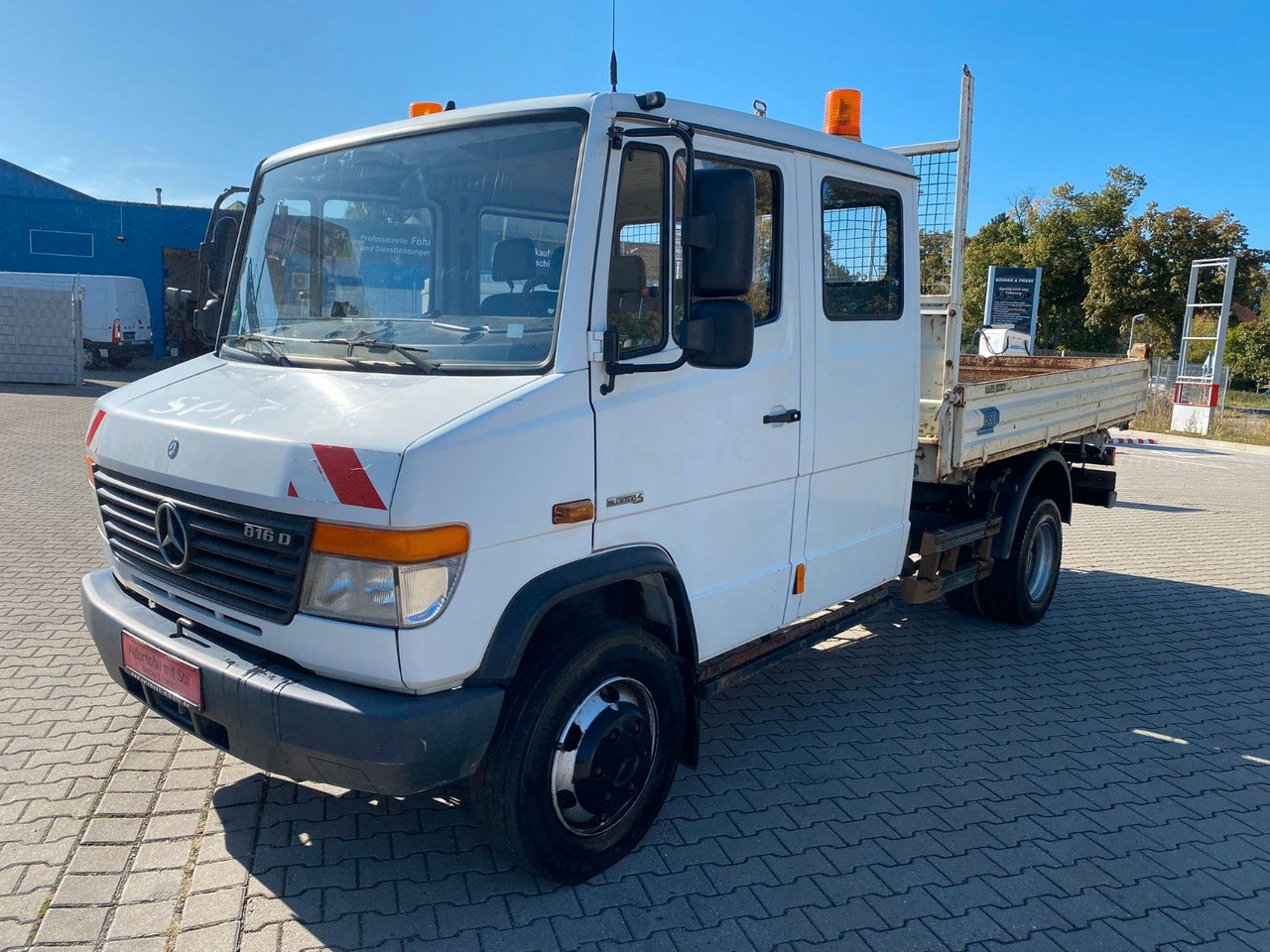 Mercedes-Benz VARIO 816D Doka 3 Seiten Kipper Meiller - Бус самосвал, Бус с двойна кабина: снимка 3 Mercedes-Benz VARIO 816D Doka 3 Seiten Kipper Meiller - Бус самосвал, Бус с двойна кабина: снимка 3