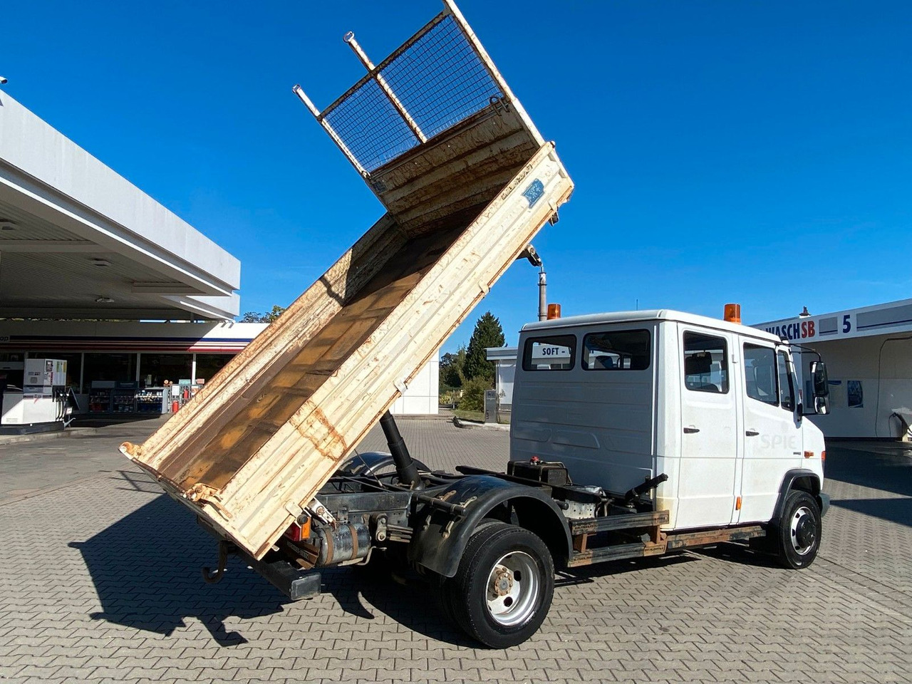 Mercedes-Benz VARIO 816D Doka 3 Seiten Kipper Meiller - Бус самосвал, Бус с двойна кабина: снимка 4 Mercedes-Benz VARIO 816D Doka 3 Seiten Kipper Meiller - Бус самосвал, Бус с двойна кабина: снимка 4