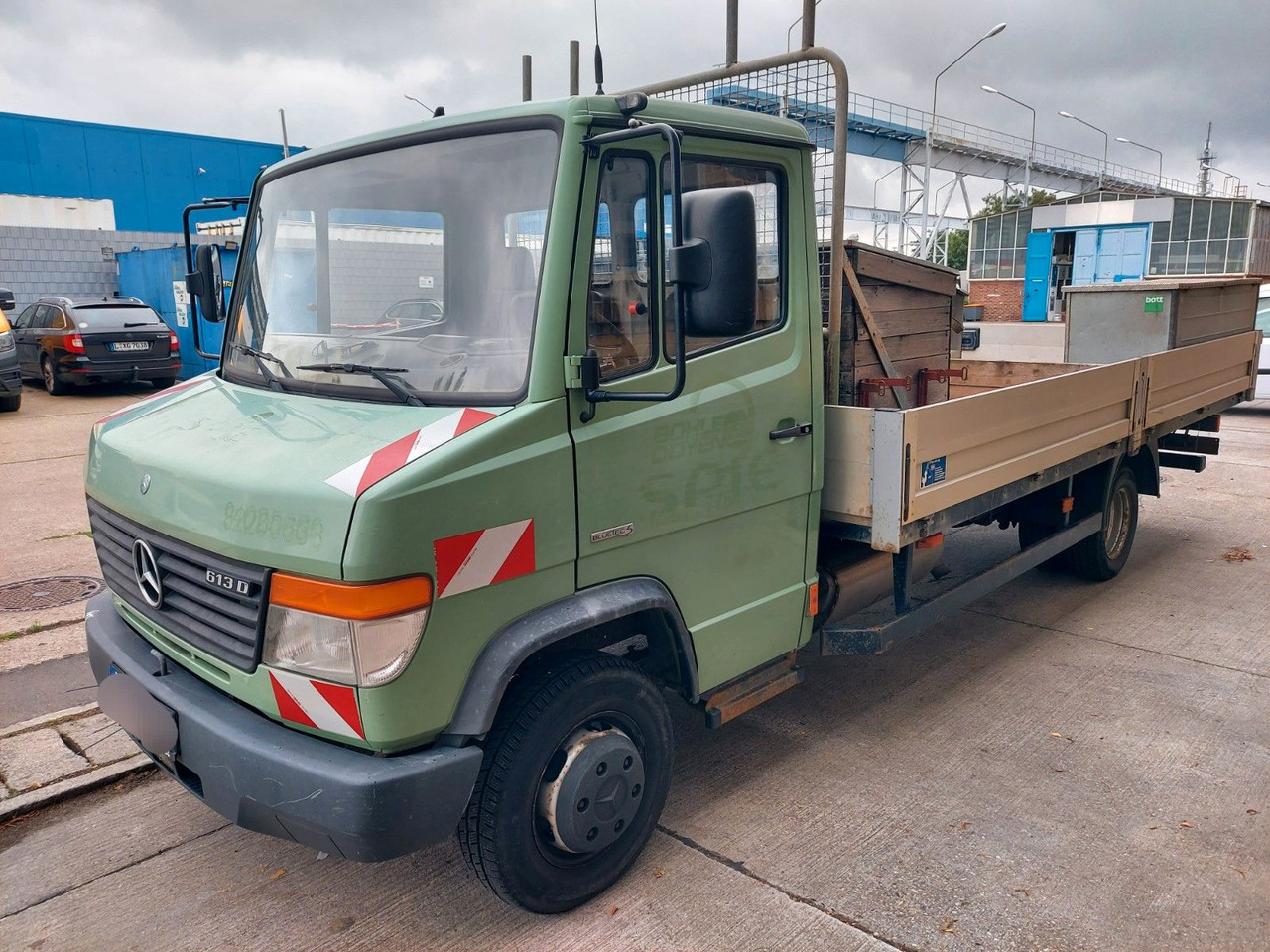 Mercedes-Benz Vario 613D Pritsche lang extralang - Бордови бус: снимка 4 Mercedes-Benz Vario 613D Pritsche lang extralang - Бордови бус: снимка 4