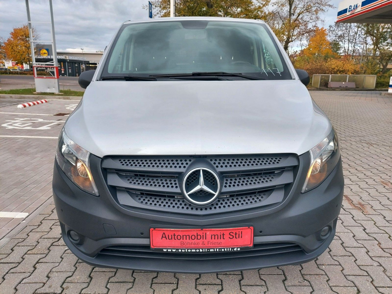Mercedes-Benz Vito Kasten 114 4x4 4Matic lang Klima AHK PDC - Пътнически бус: снимка 4 Mercedes-Benz Vito Kasten 114 4x4 4Matic lang Klima AHK PDC - Пътнически бус: снимка 4