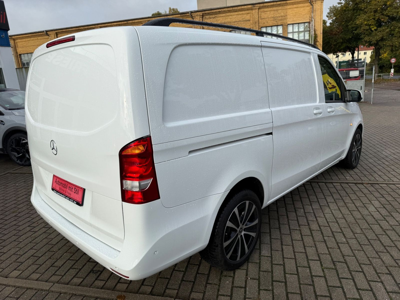 Mercedes-Benz Vito Kasten 114 CDI RWD lang KLIMA NAVI KAMERA P - Пътнически бус: снимка 4 Mercedes-Benz Vito Kasten 114 CDI RWD lang KLIMA NAVI KAMERA P - Пътнически бус: снимка 4