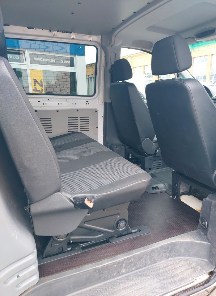 Лизинг на  Mercedes-Benz Vito Mixto 4x4 116 extralang Automatik 5 Sitze Mercedes-Benz Vito Mixto 4x4 116 extralang Automatik 5 Sitze: снимка 21