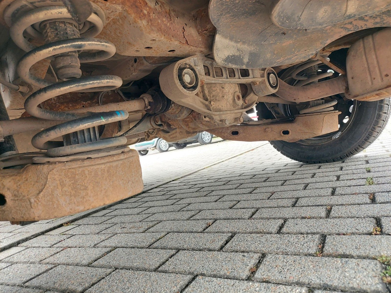 Лизинг на  Mercedes-Benz Vito Mixto 4x4 116 extralang Automatik 5 Sitze Mercedes-Benz Vito Mixto 4x4 116 extralang Automatik 5 Sitze: снимка 26