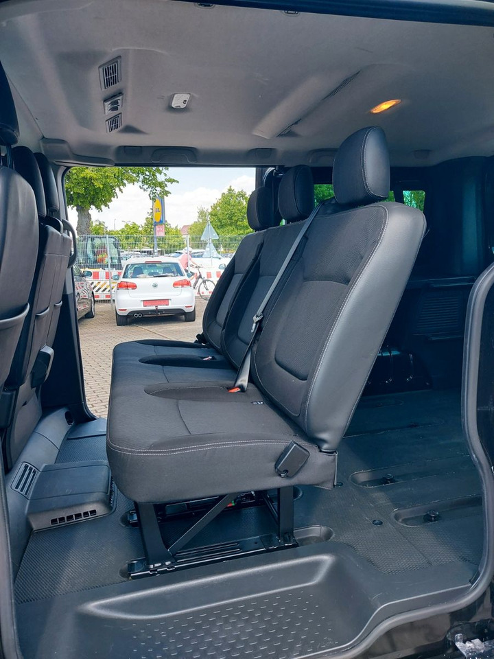 Nissan NV300 Kombi L2 H1 2,7t PREMIUM KLIMA TEMPO PDC - Пътнически бус: снимка 4 Nissan NV300 Kombi L2 H1 2,7t PREMIUM KLIMA TEMPO PDC - Пътнически бус: снимка 4