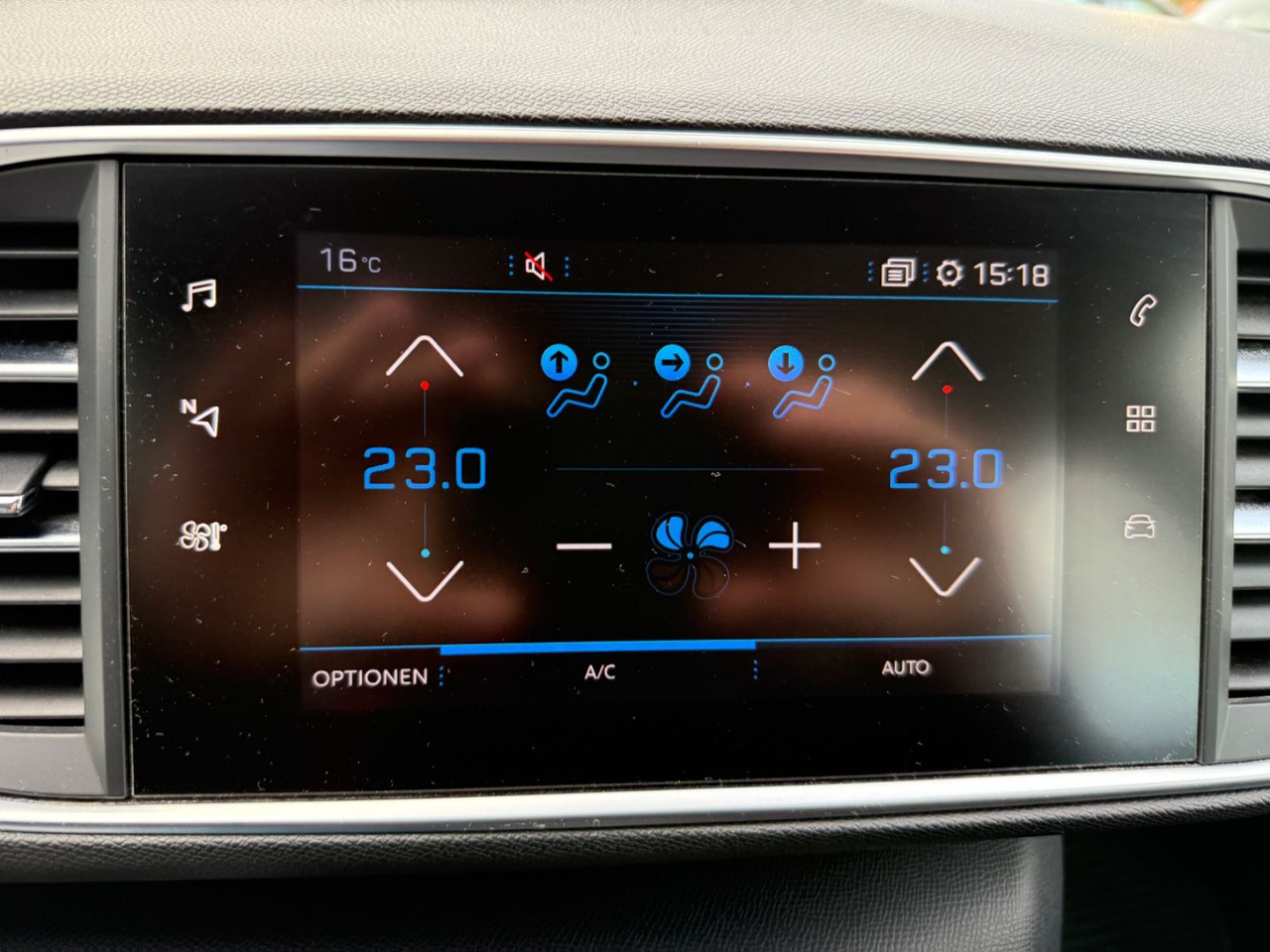 Комби Peugeot 308 SW Active TEMPOMAT NAVI KLIMAA NAVI: снимка 21