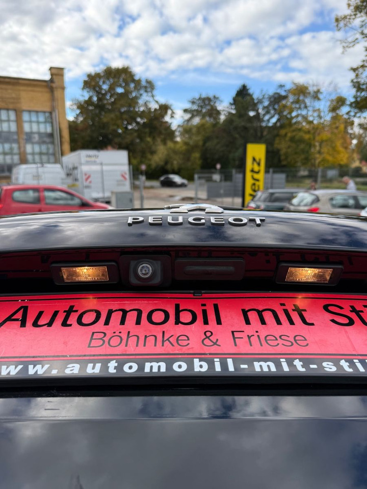 Комби Peugeot 308 SW Active TEMPOMAT NAVI KLIMAA NAVI: снимка 13