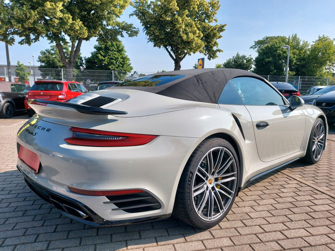 Лек автомобил Porsche 911 Turbo S Cabriolet ACC Bose Sitzlüft Garantie: снимка 13