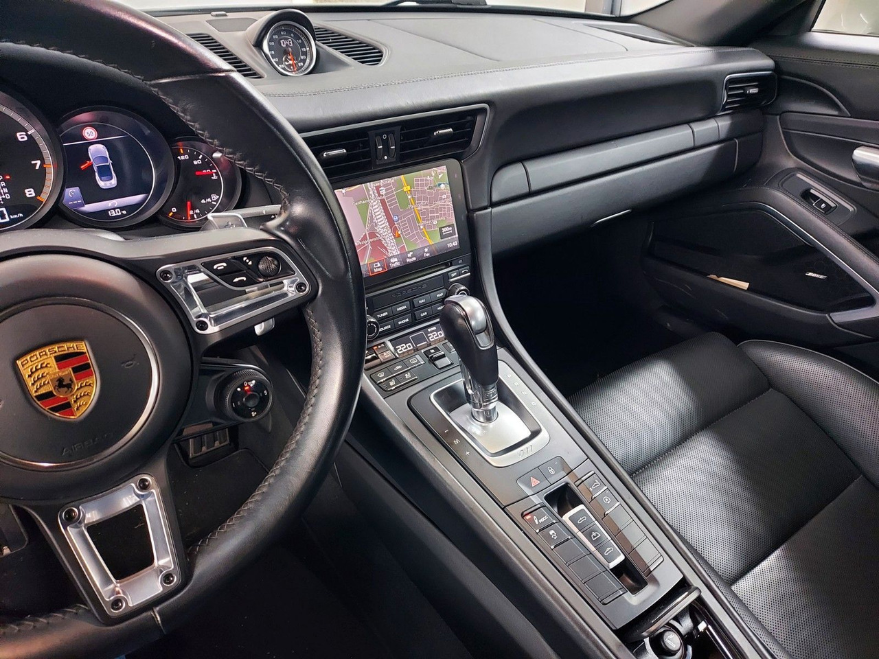Лек автомобил Porsche 911 Turbo S Cabriolet ACC Bose Sitzlüft Garantie: снимка 8