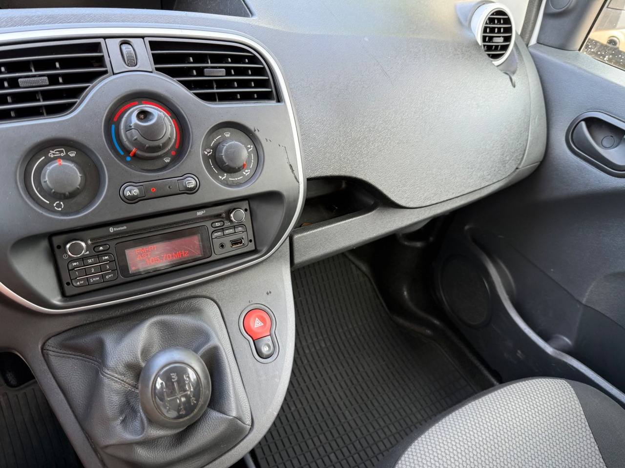 Лек автомобил Renault Kangoo Rapid Extra Klima AHK DACHTRÄGER WORKER: снимка 18