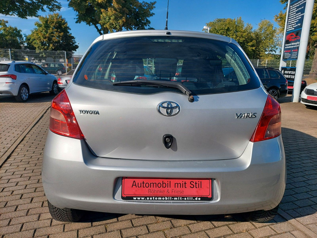 Toyota Yaris Sol Klima - Лек автомобил: снимка 4 Toyota Yaris Sol Klima - Лек автомобил: снимка 4
