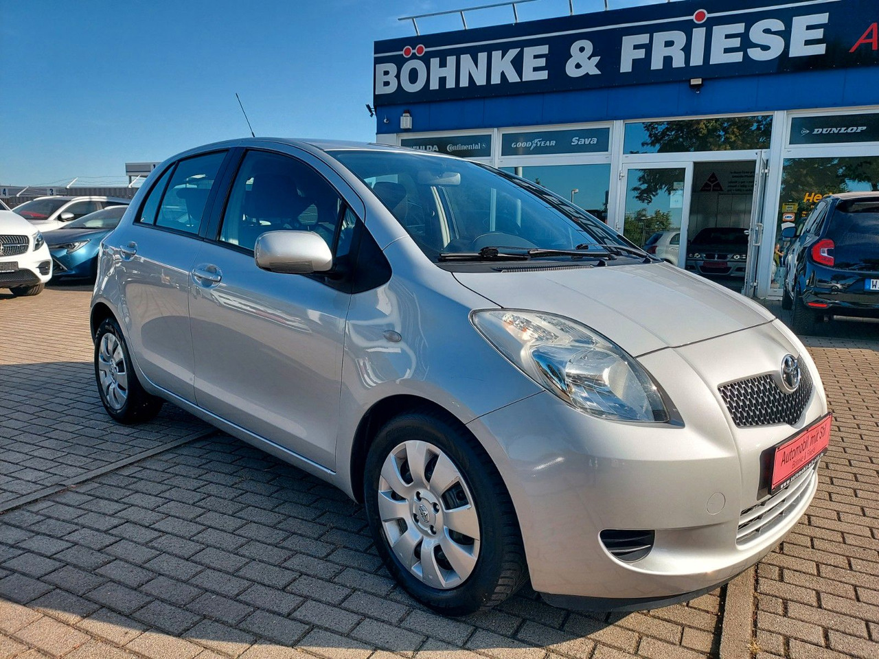 Toyota Yaris Sol Klima - Лек автомобил: снимка 1 Toyota Yaris Sol Klima - Лек автомобил: снимка 1