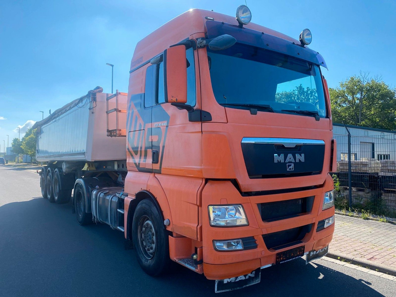 MAN TGX 18.440 4x2 KIPPHYDRAULIK - Влекач: снимка 2 MAN TGX 18.440 4x2 KIPPHYDRAULIK - Влекач: снимка 2
