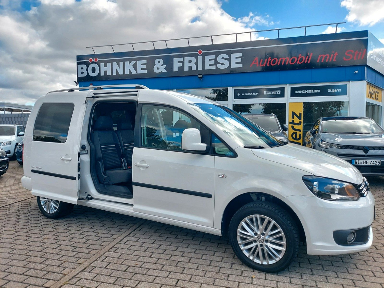 Volkswagen Caddy Kombi Maxi Comfortline 7 Sitze Team - Пътнически бус: снимка 1 Volkswagen Caddy Kombi Maxi Comfortline 7 Sitze Team - Пътнически бус: снимка 1