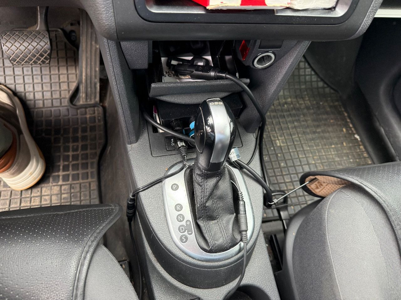 Volkswagen Caddy Maxi Kasten/Kombi Maxi DSG KLIMA AHK - Пътнически бус: снимка 4 Volkswagen Caddy Maxi Kasten/Kombi Maxi DSG KLIMA AHK - Пътнически бус: снимка 4