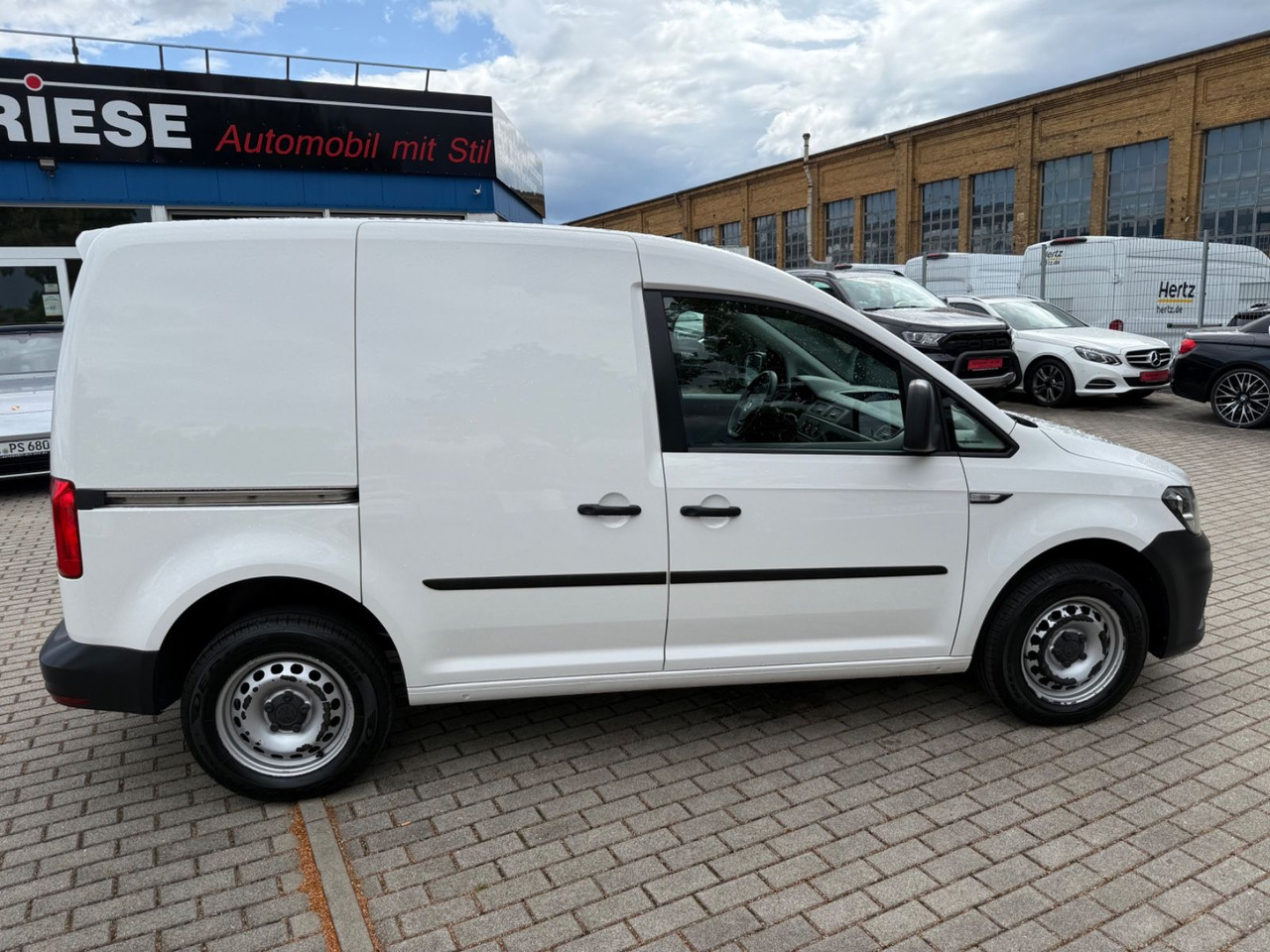 Volkswagen Caddy Nfz Kasten 4Motion KLIMA NAVI 10/25 TÜV - Пътнически бус: снимка 3 Volkswagen Caddy Nfz Kasten 4Motion KLIMA NAVI 10/25 TÜV - Пътнически бус: снимка 3