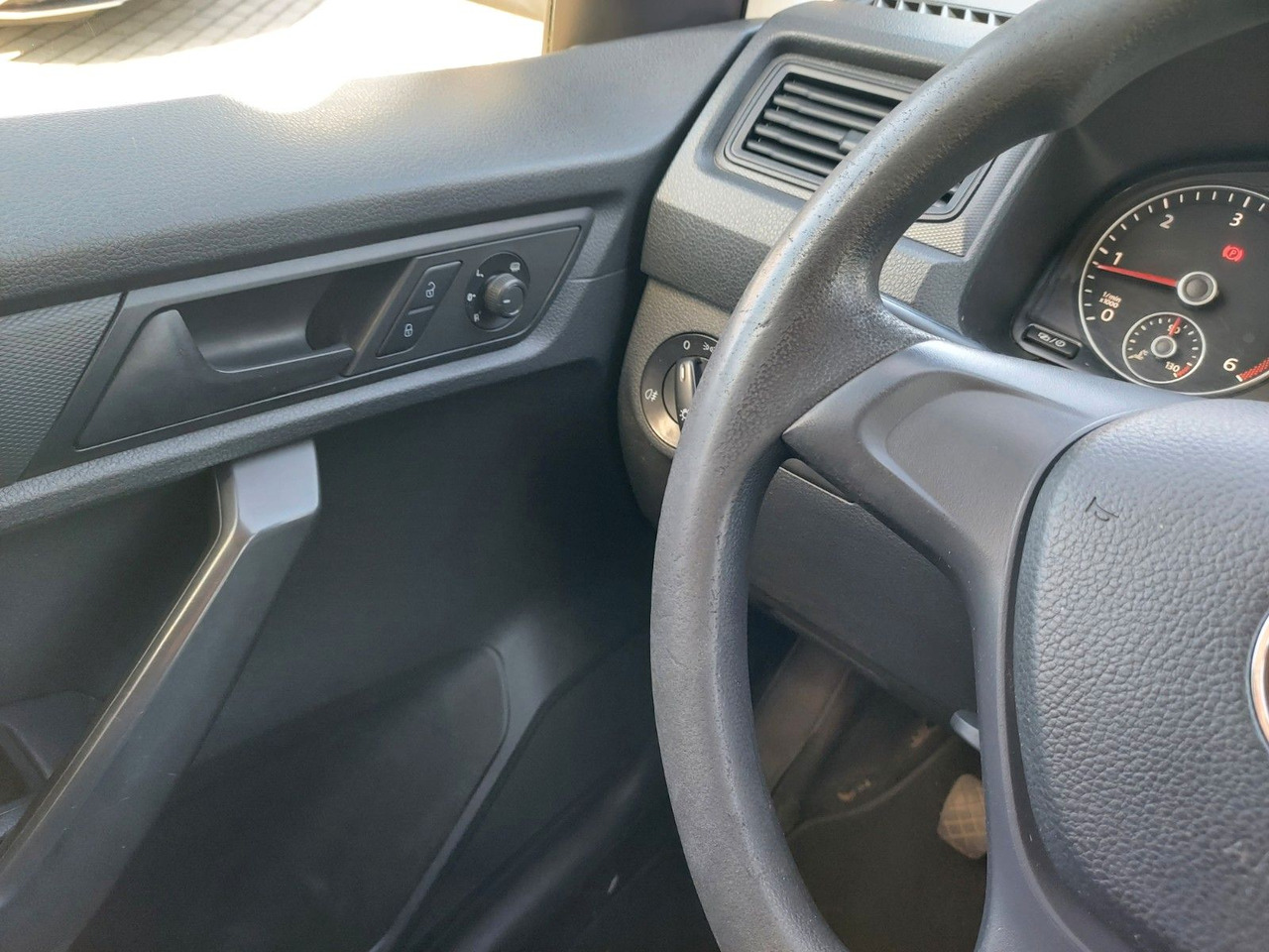 Пътнически бус Volkswagen Caddy Nfz Kasten Klima 2 Sitze Bluetooth: снимка 18 Пътнически бус Volkswagen Caddy Nfz Kasten Klima 2 Sitze Bluetooth: снимка 18