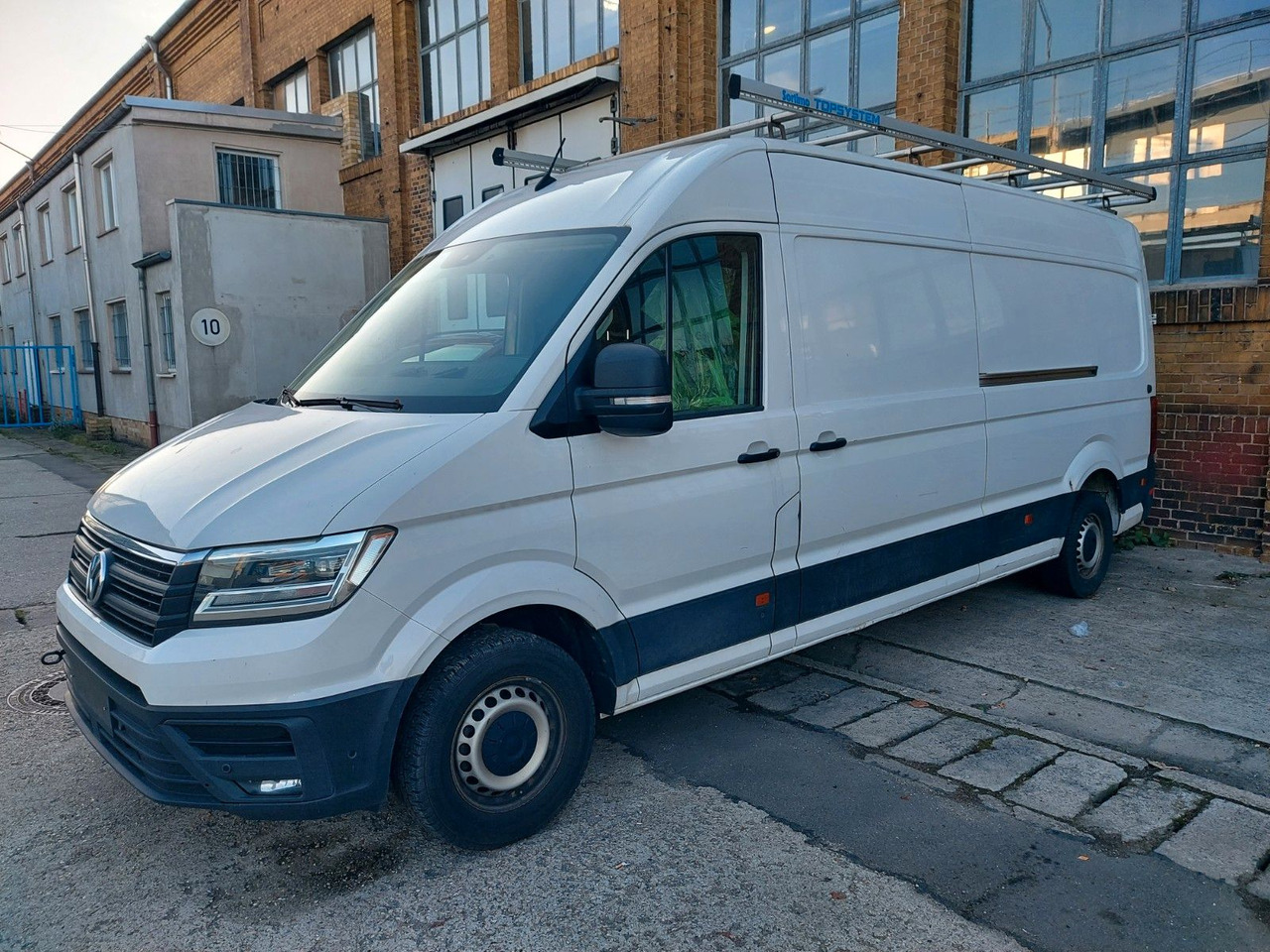 Volkswagen Crafter Kasten 35 lang Hochdach 4MOTION Maxi - Пътнически бус: снимка 2 Volkswagen Crafter Kasten 35 lang Hochdach 4MOTION Maxi - Пътнически бус: снимка 2
